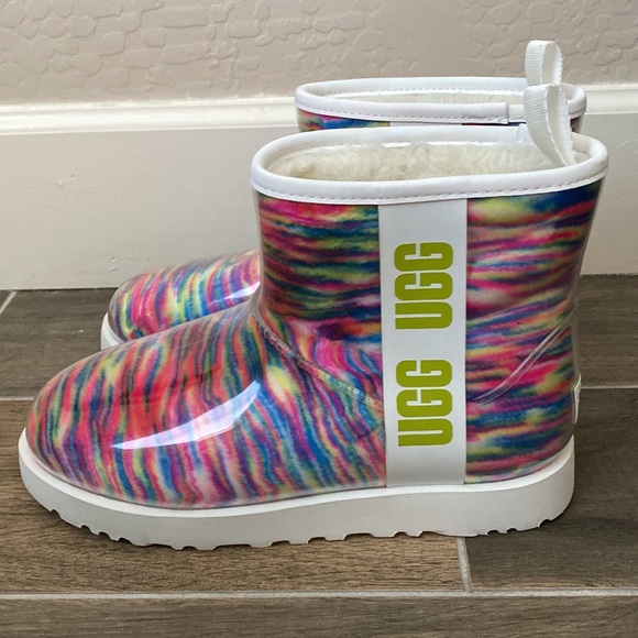 UGG Classic Clear Mini Pixelate Boots Size 8 - Picture 6 of 11